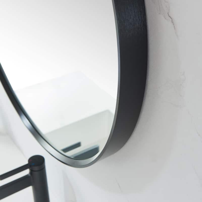 Vinnova Cascante Round Metal Wall Mirror