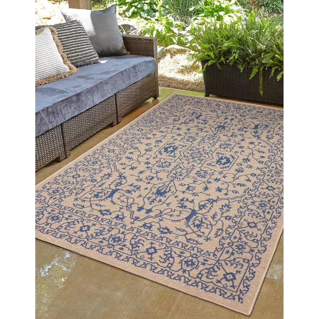 Outdoor Turgh Collection Area Rug