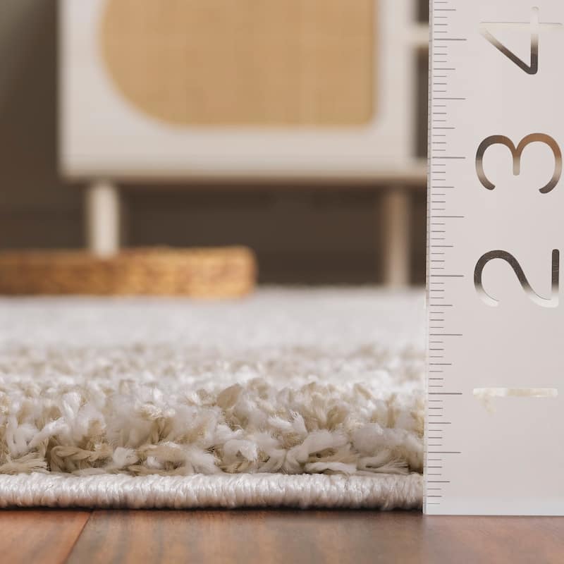 SAFAVIEH Border & Stripe Shag Rigoberta Modern 1.4-inch Thick - 2'2" x 8' Runner