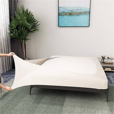 Knitted bed skirt