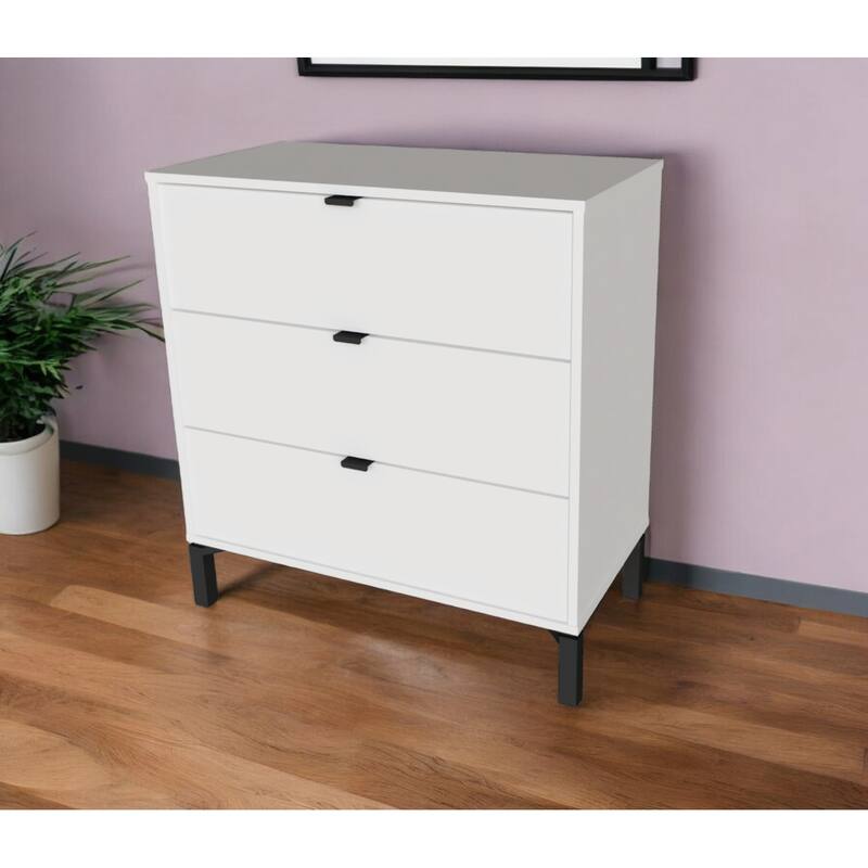 HomeRoots 30" White Three Drawer Dresser - 3-drawer