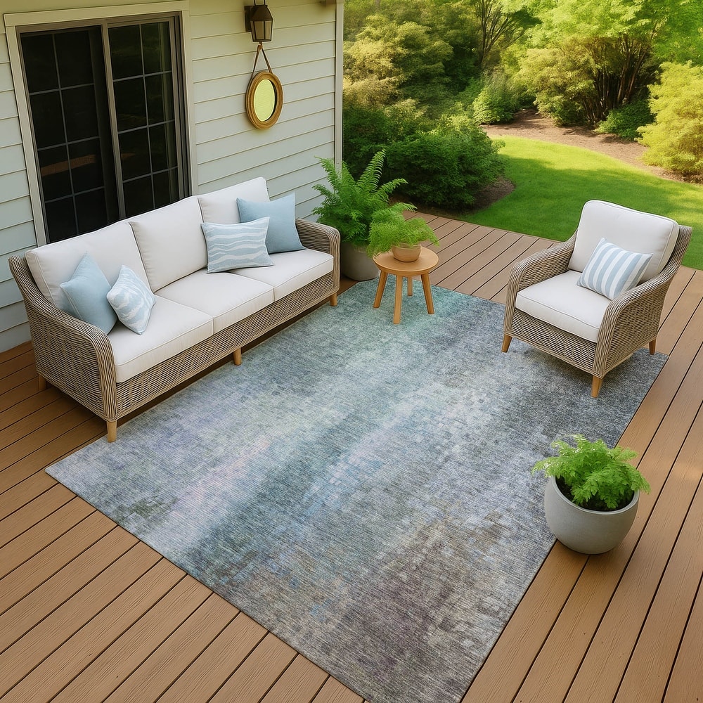 Machine Washable Indoor/ Outdoor Abstract Ombre Chantille Rug