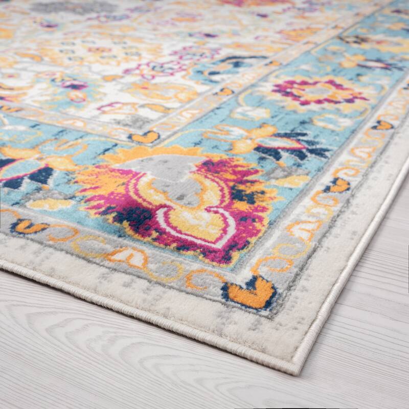 Dynah Bohemian & Eclectic Oriental Indoor Area Rug