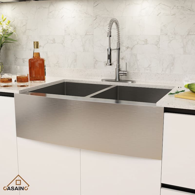 33 in. Farmhouse/Apron-Front Double Bowl 18 Gauge Brushed Stainless Steel Kitchen Sink with Bottom Grid and Strainer