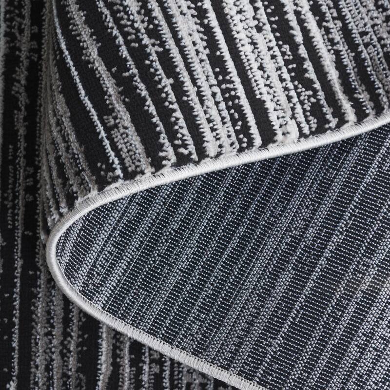 SAFAVIEH Mila Hansina Modern & Contemporary Rug