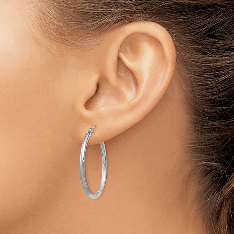 Curata 14k White Gold Rhodium-plated Diamond-cut 2x30mm Round Hoop Earrings