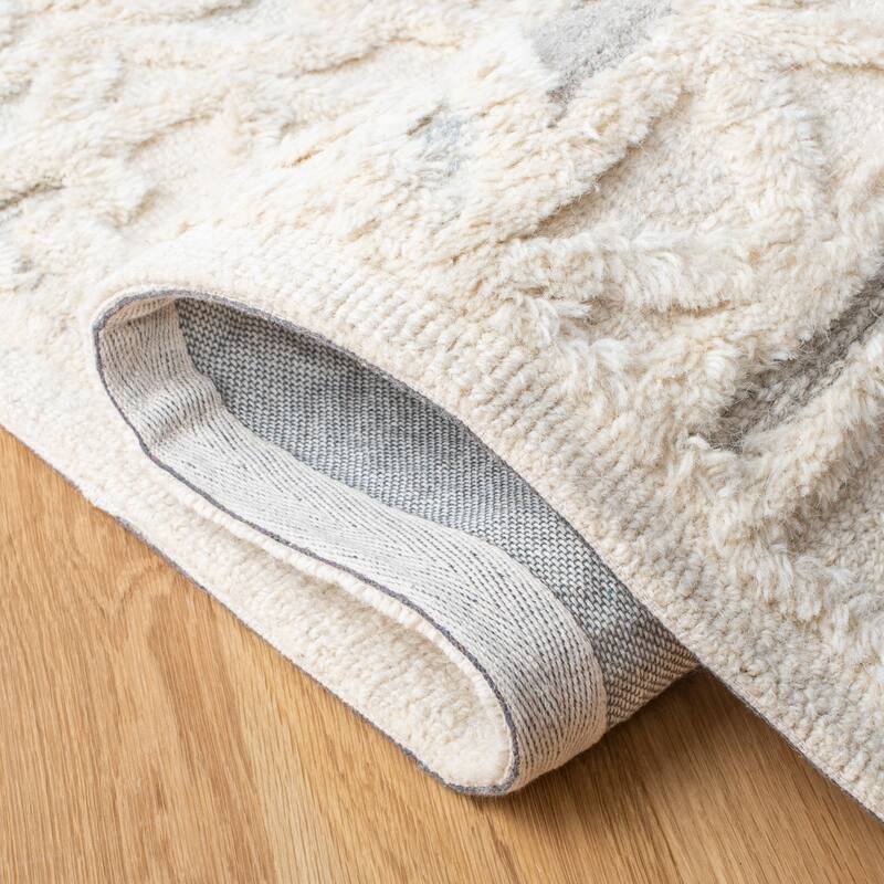 SAFAVIEH Handmade Metro Avantika French Country Wool Rug