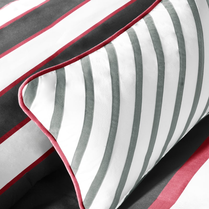 Intelligent Design Garrett Comforter Set