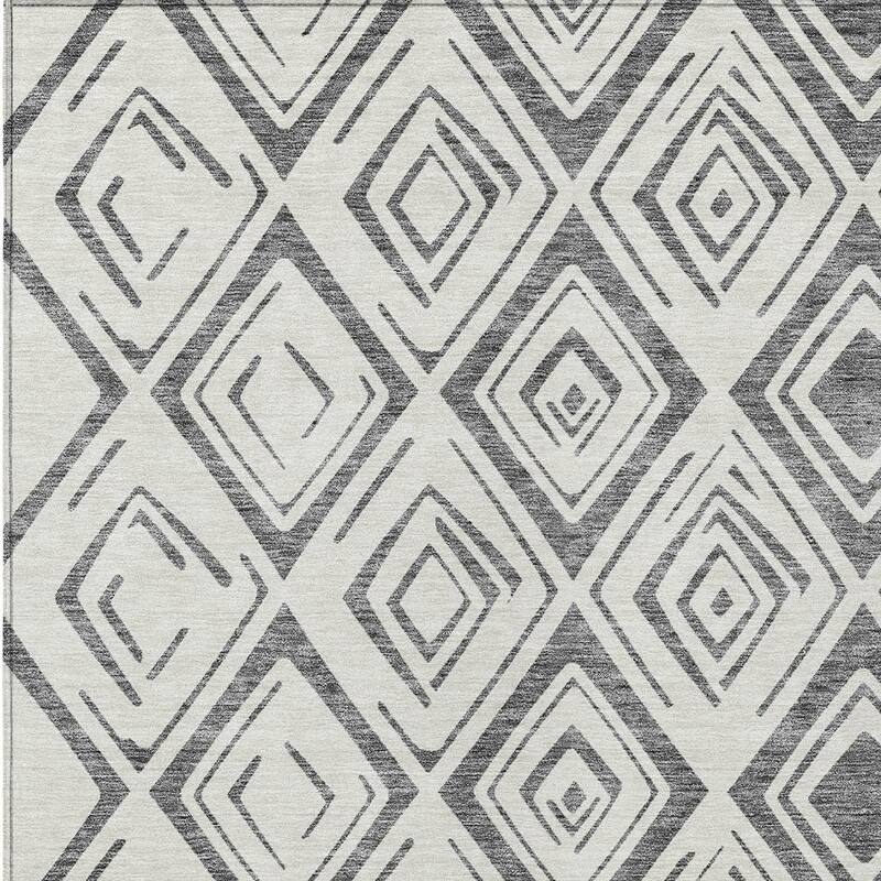 HomeRoots Geometric Transitional Rectangle Outdoor Rug