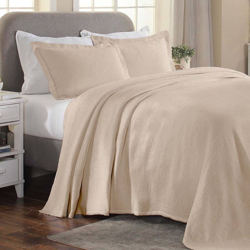 Superior Florin Jacquard Scrolling Medallion Cotton Bedspread Set