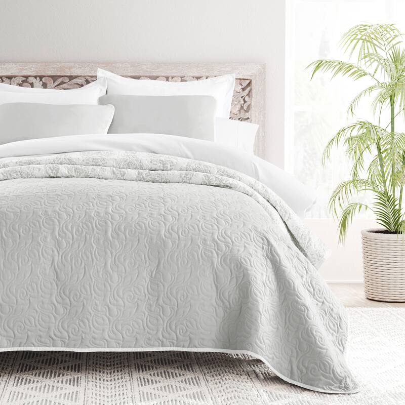 Becky Cameron All Season 3 Piece Distressed Damask Reversible Quilt Set with Shams