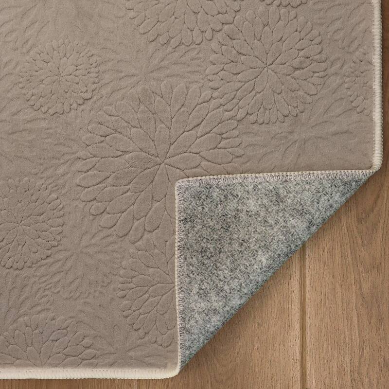 Mcow High-Low Textured Plush Washable Non-Slip Area Rug