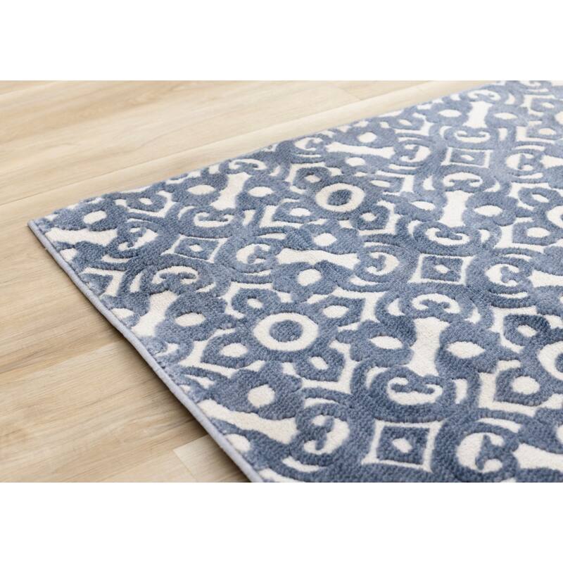 Blue Cream Traditional Indoor Area Rug