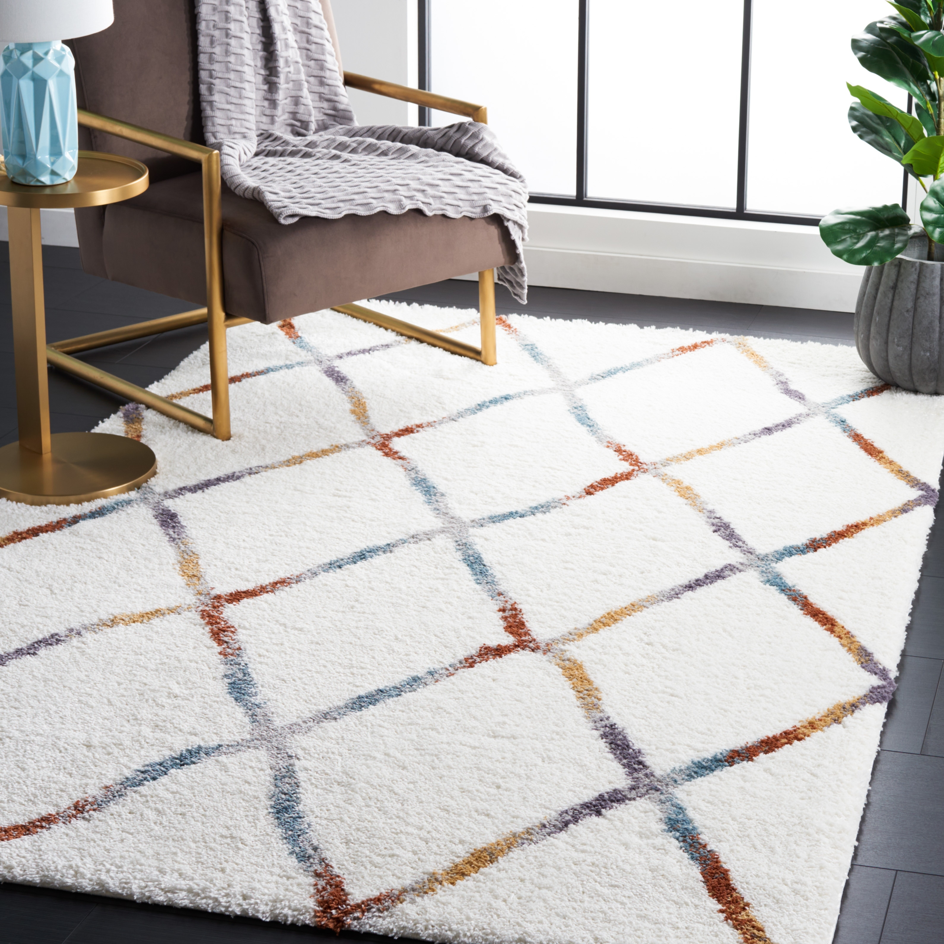 SAFAVIEH Berber Shag Pantelia Rug