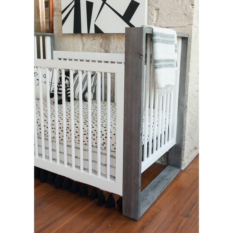 Milk Street True Traditional Crib