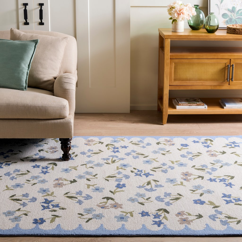 Martha Stewart by SAFAVIEH Handmade Kaidy Wool Rug
