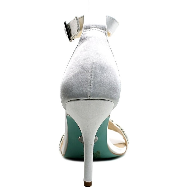 Betsey johnson juno sandal hot sale ivory