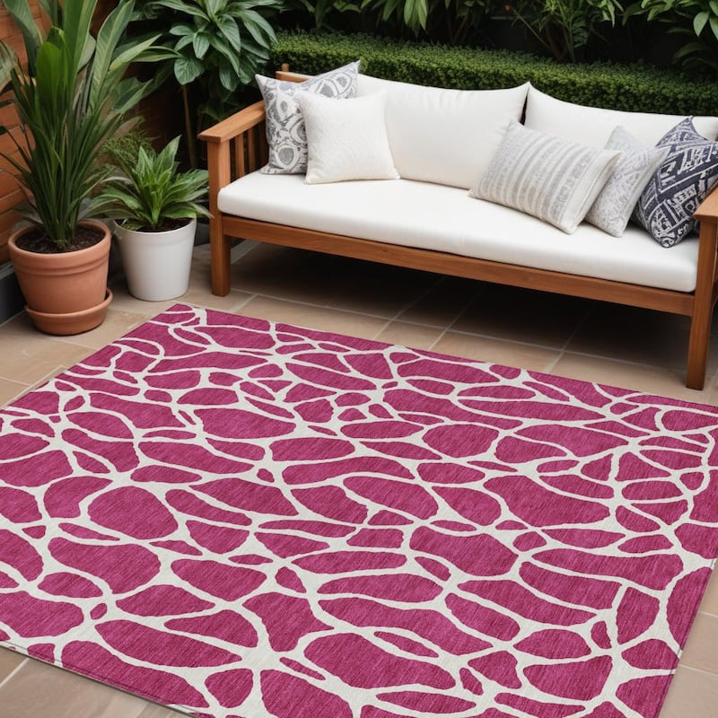 HomeRoots Geometric Transitional Rectangle Outdoor Rug - 9' X 12'