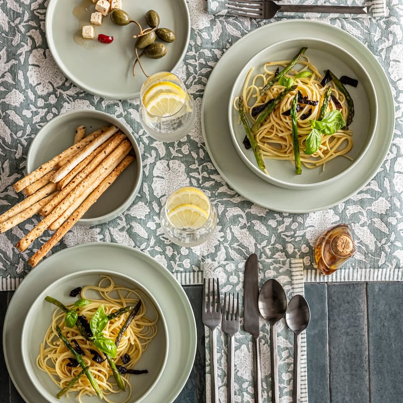 over&back Stackable 40oz Semi-Matte Stoneware Dinner Bowls