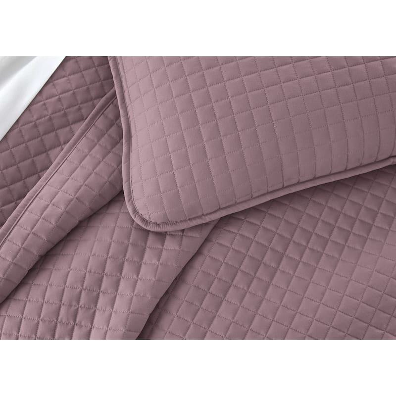 Oversized Solid 3-piece Quilt Set by Southshore Fine Linens