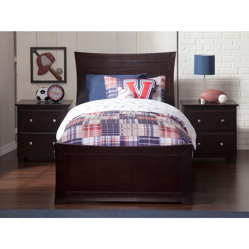 Traditional Full Bed Frame with Footboard - Victorian Style Bed - White Finish - HomeStock