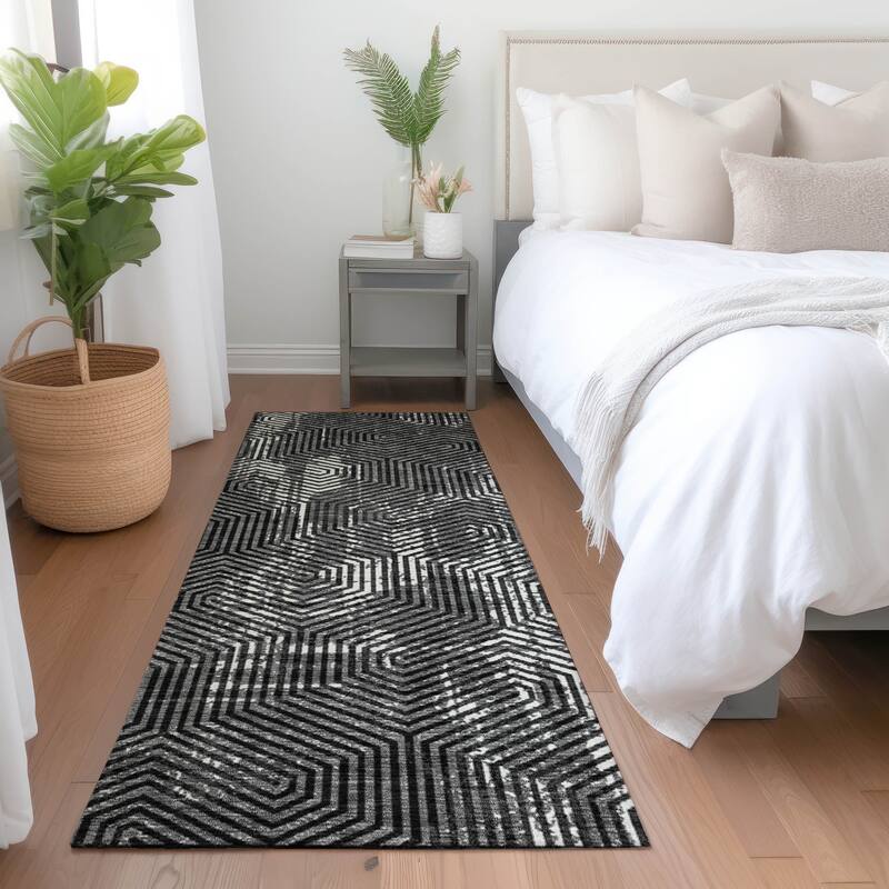 Premium Washable Super Soft Modern Maze Mayfield Rug - Black - 2'3" x 7'6"