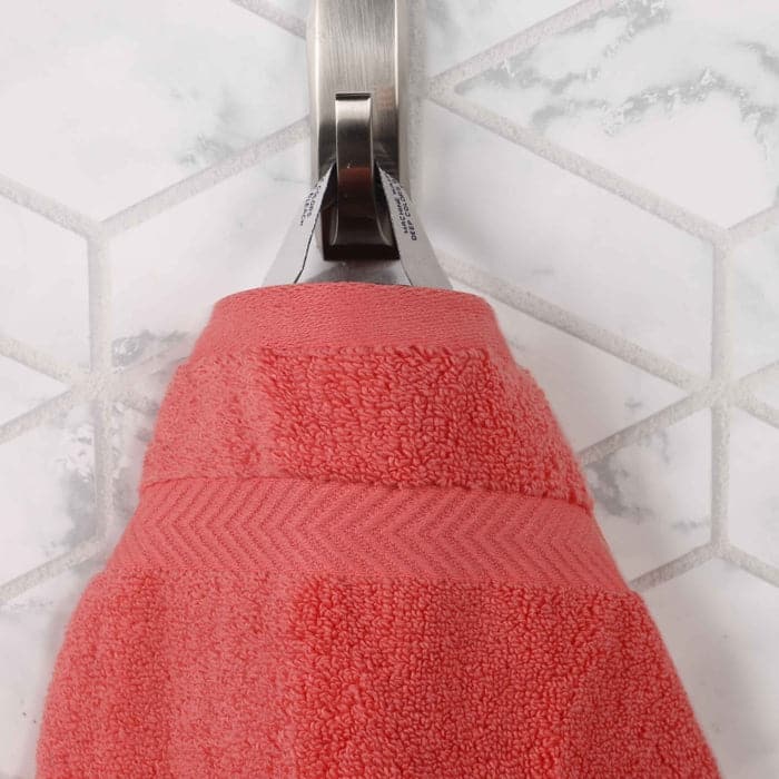 Superior Absorbent Zero Twist Cotton Bath Towel (Set of 2)