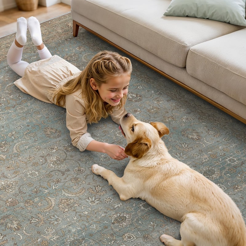 Mcow Vintage Floral Low-Pile Machine-Washable Area Rug