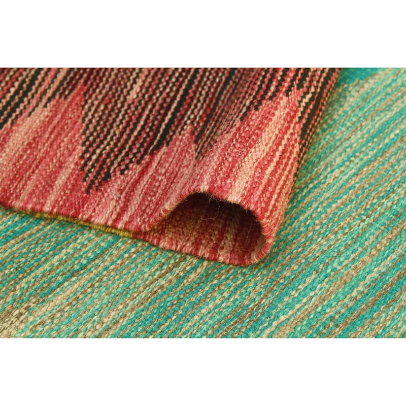 Modern Flatweave Rhita Red/Green Rug - 5'9" x 7'11"