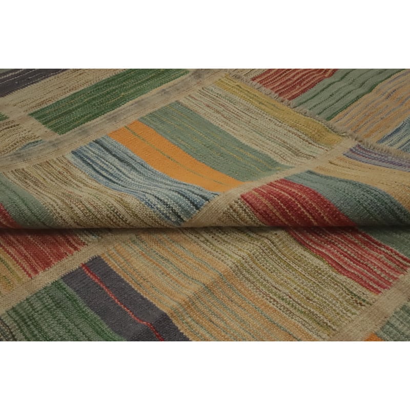 Hand Woven Southwestern Wool Multi-Colored Geometric Area Rug - 8' 10'' X 5' 11''
