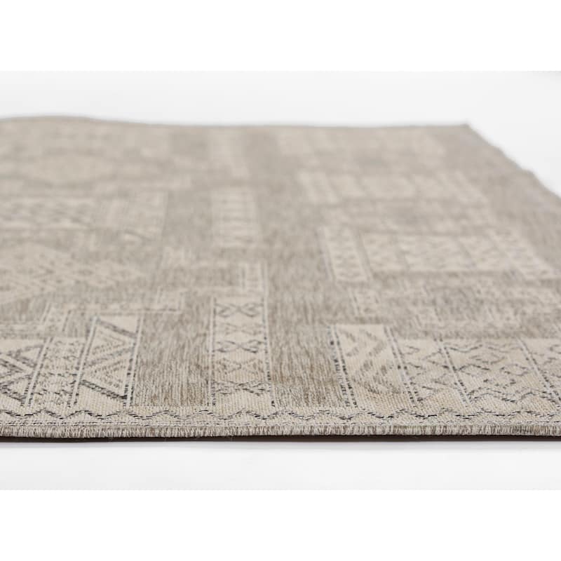 Momeni Hampton Geometric Indoor/ Outdoor Area Rug