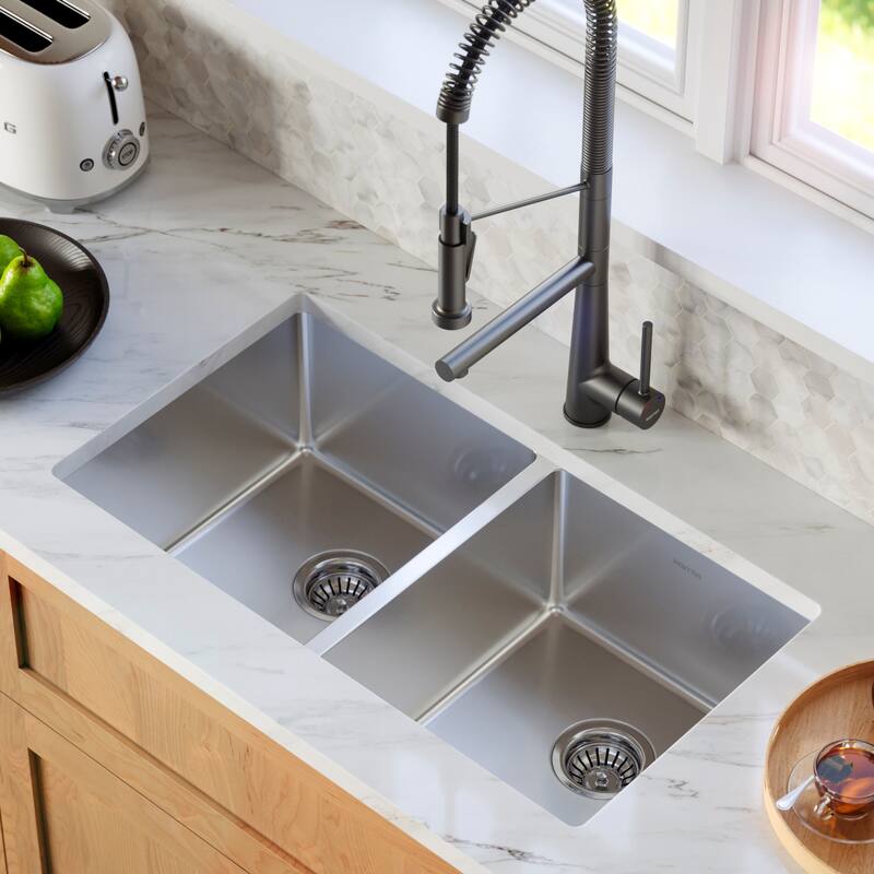 Karran 32" Undermount 16-Gauge Stainless Steel 50/50 Double Bowl Kitchen Sink Kit