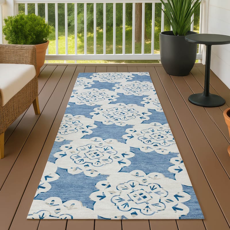 Machine Washable Indoor/ Outdoor Global Motif Chantille Rug - Blue - 2'3" x 7'6"