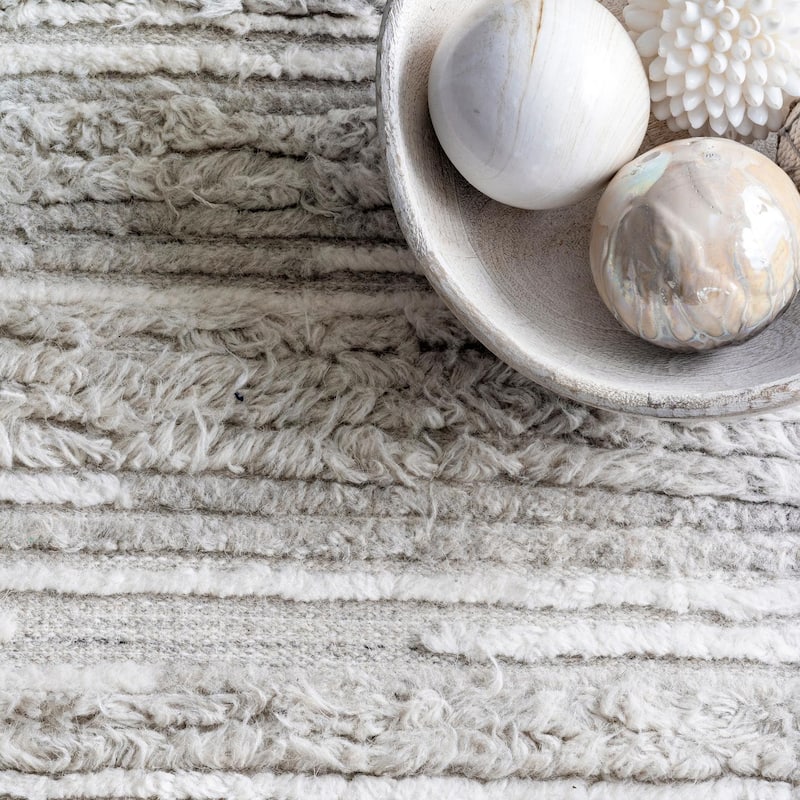 Nuloom Jolene Shaggy Striated Area Rug