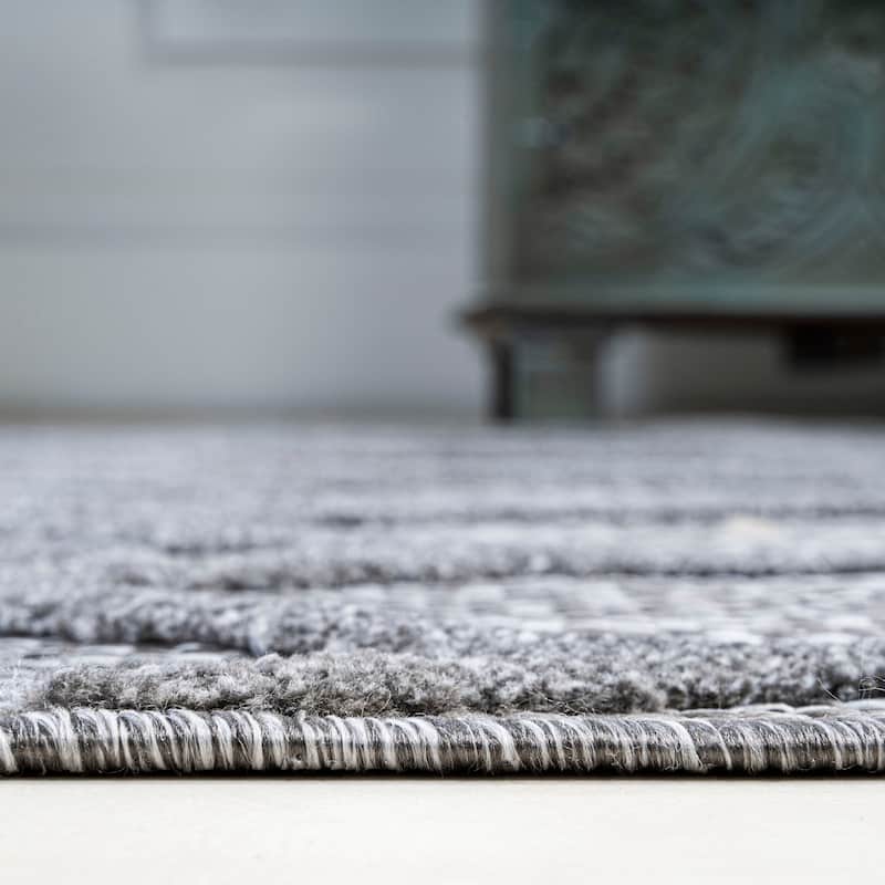 JONATHAN Y Portmany Moroccan Diamond Indoor/Outdoor Area Rug