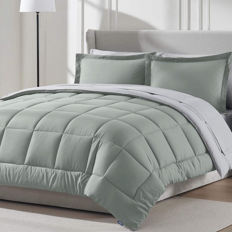 Emperyan Reversible Comforter Set Bed in a Bag with Cooling Pillow - Sage Green/California King - California King
