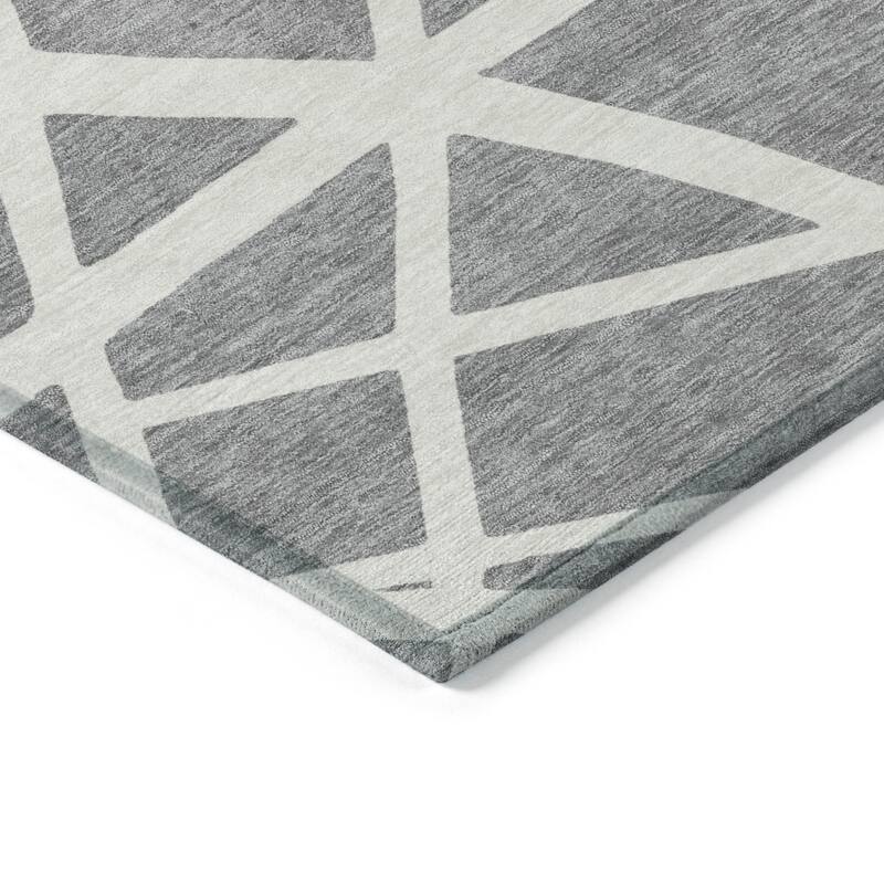 HomeRoots Geometric Transitional Rectangle Outdoor Rug