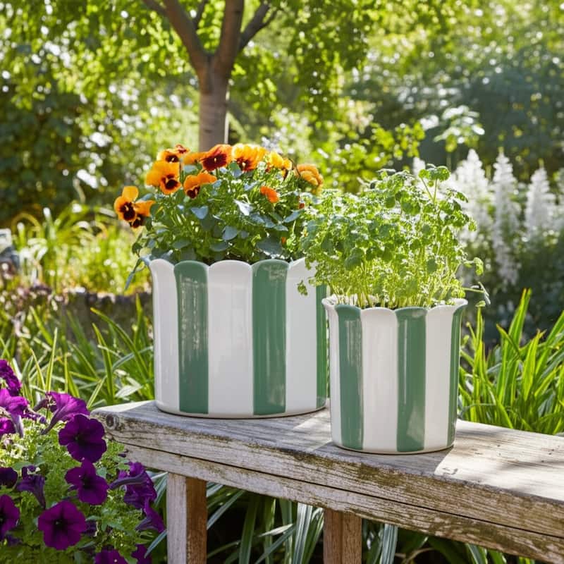 Ceramic Planter Scalloped Edge and Vertical Textured Design (Set of 2) - 8" x 8" x 7" - Green
