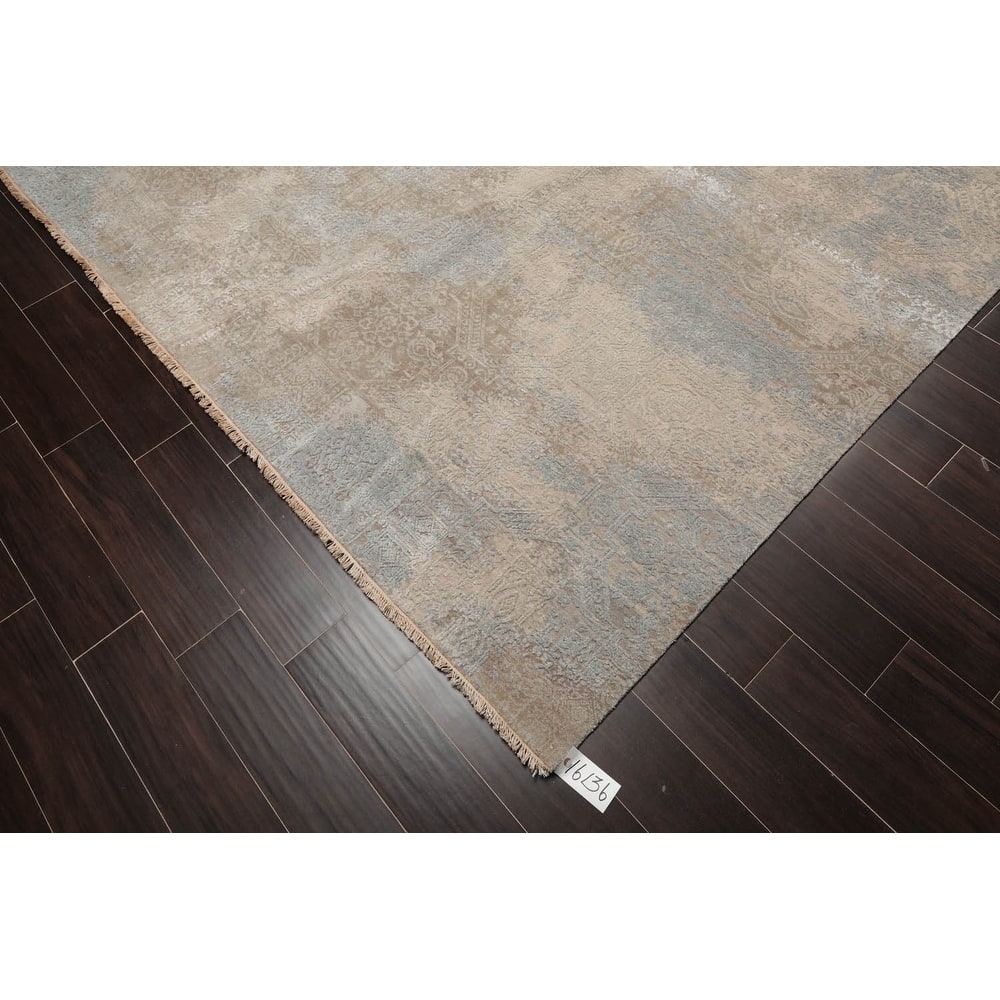 Hand Knotted Beige, Gray Sherpa Wool and Silk Oriental Area Rug - 9' x 12'