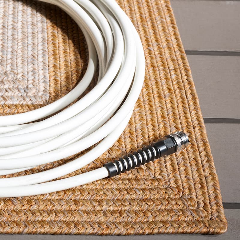 SAFAVIEH Handmade Braided Ecenur Indoor/Outdoor Machine Washable Rug