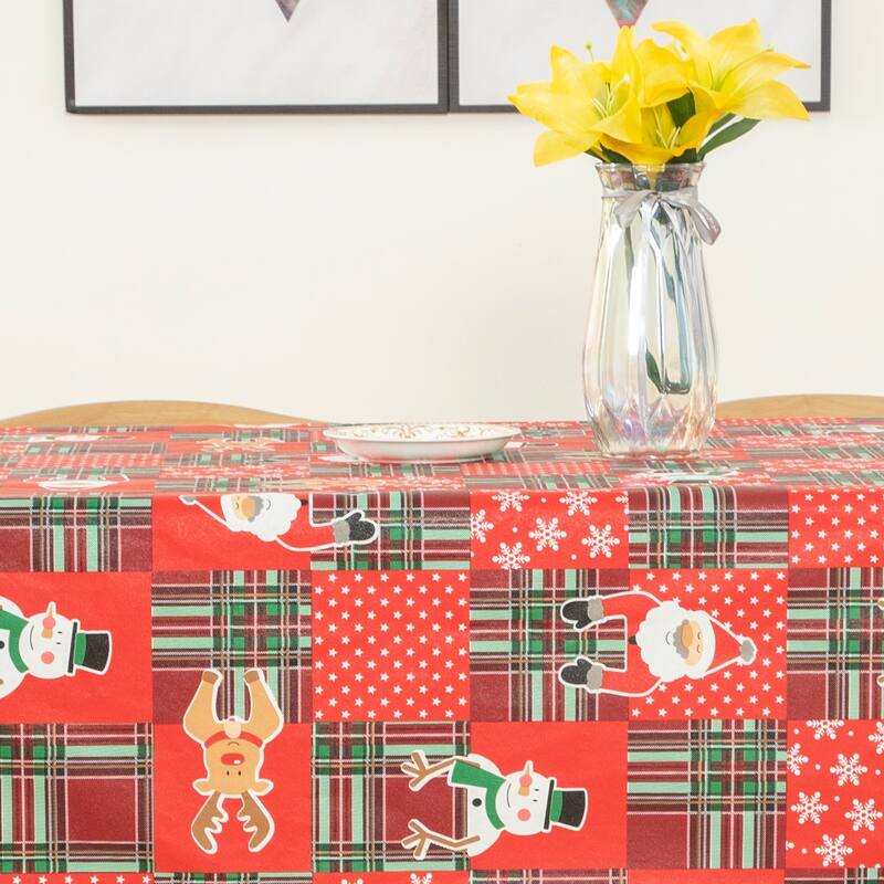 Ray Star Happy Christmas tablecloth 60in