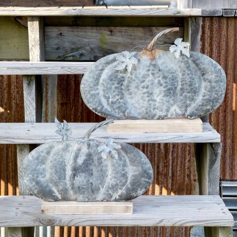 Weathered Tin Fairy Tale Pumpkins, Set of 2 - 1"H x 1"W x 1"L