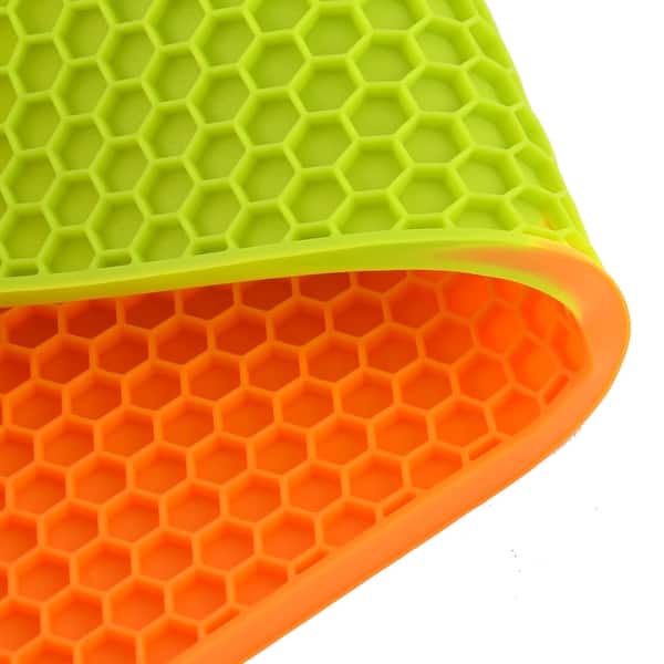Unique Bargains Silicone Square Shaped Honeycomb Pattern Heat Resistant Mat  Green Orange 4 Pcs - Bed Bath & Beyond - 18430563