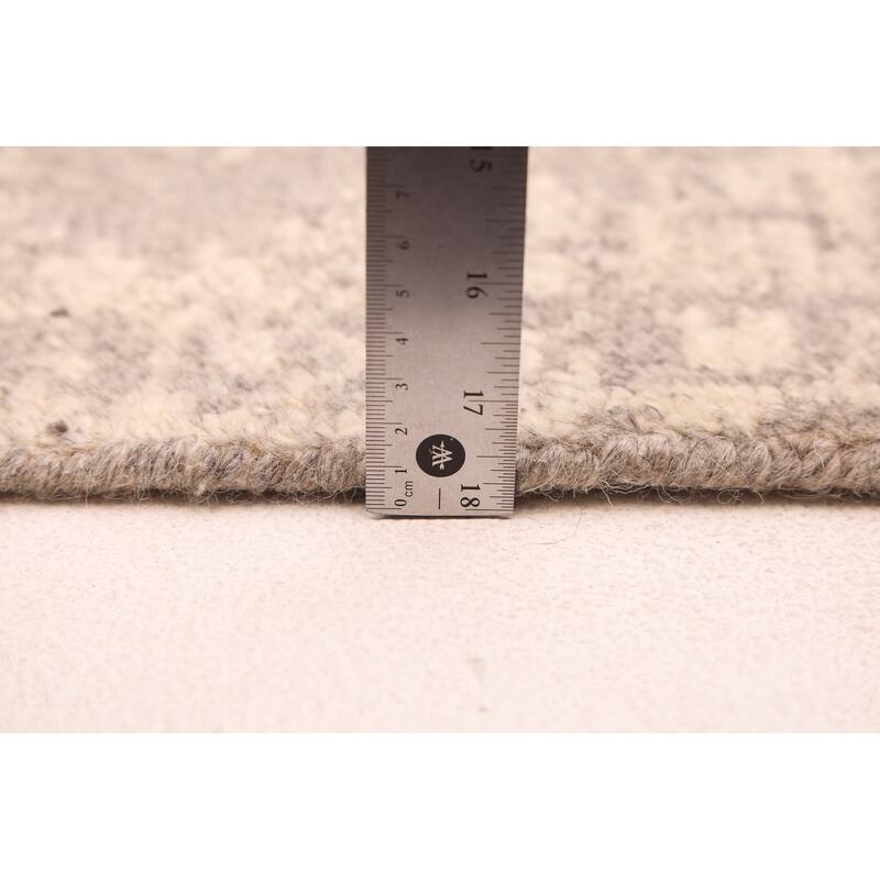 ECARPETGALLERY Hand-knotted Elysian Ivory Wool Rug - 6'0 x 8'11