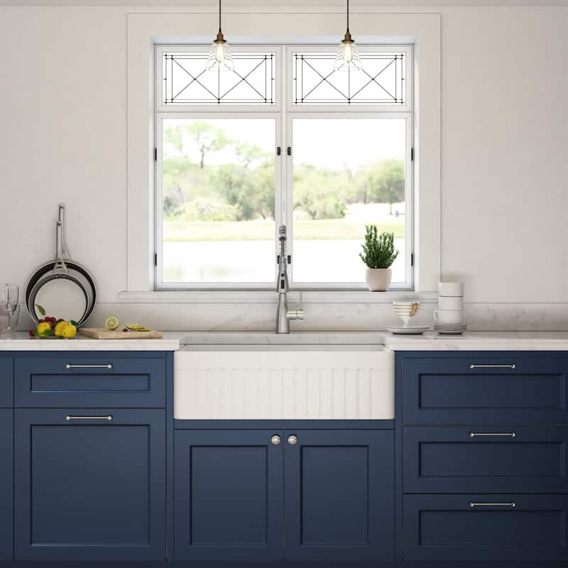 Pillar 33 Inches Farmhouse Kitchen Fireclay Sink