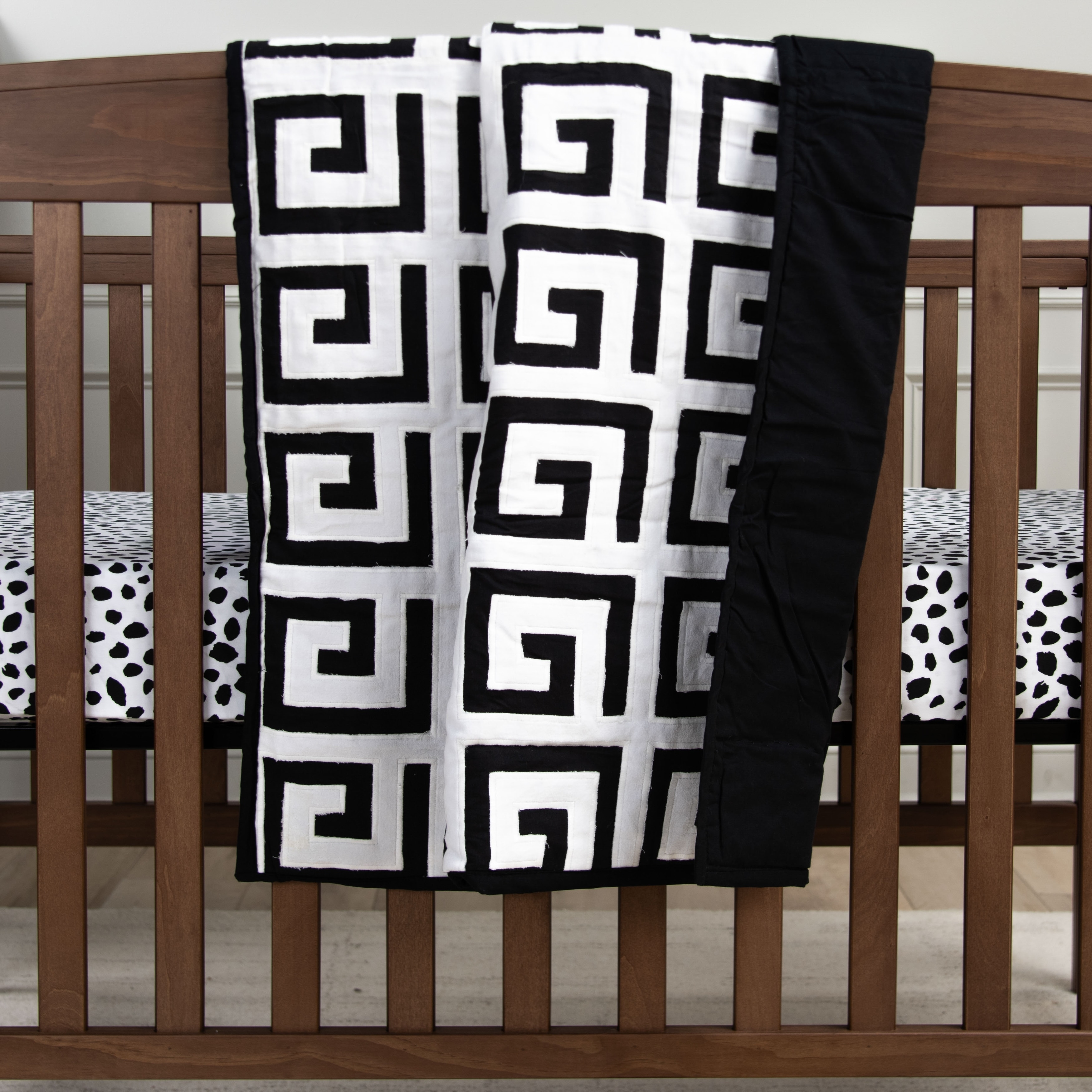 Rizzy Home Adair Greek Key Crib Quilt - 38" X 50"