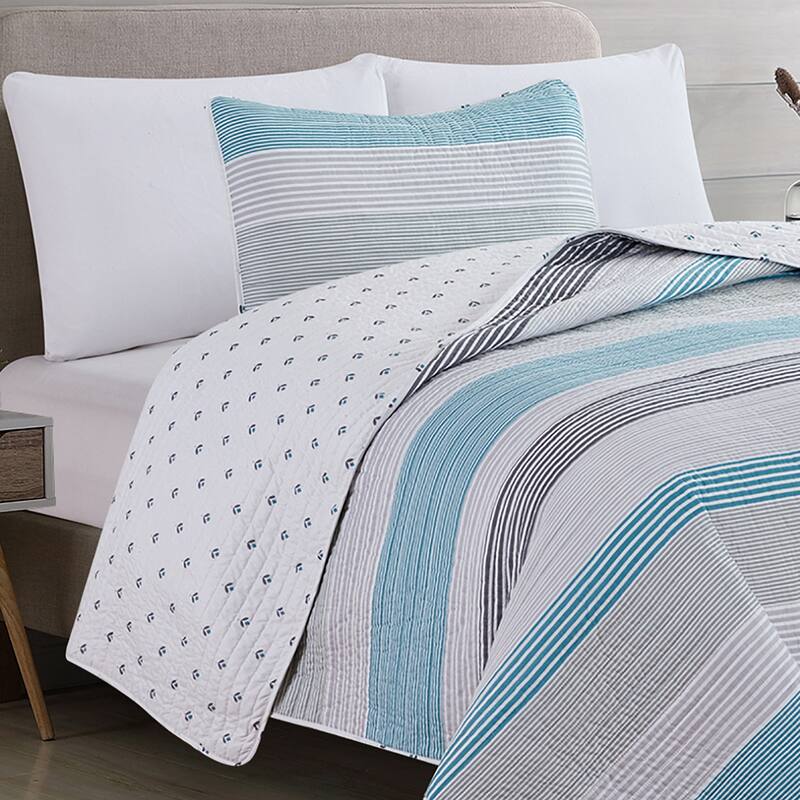 Premium Striped Microfiber Quilt Set With Shams