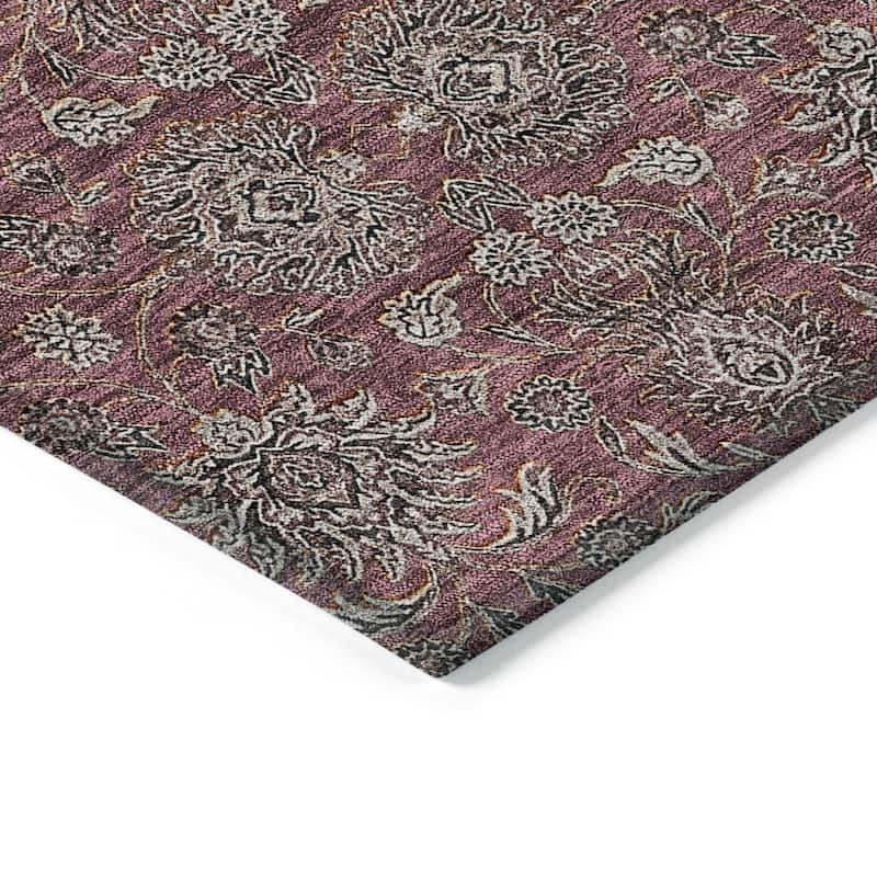 Machine Washable Indoor/ Outdoor Chantille Traditional Floral Rug