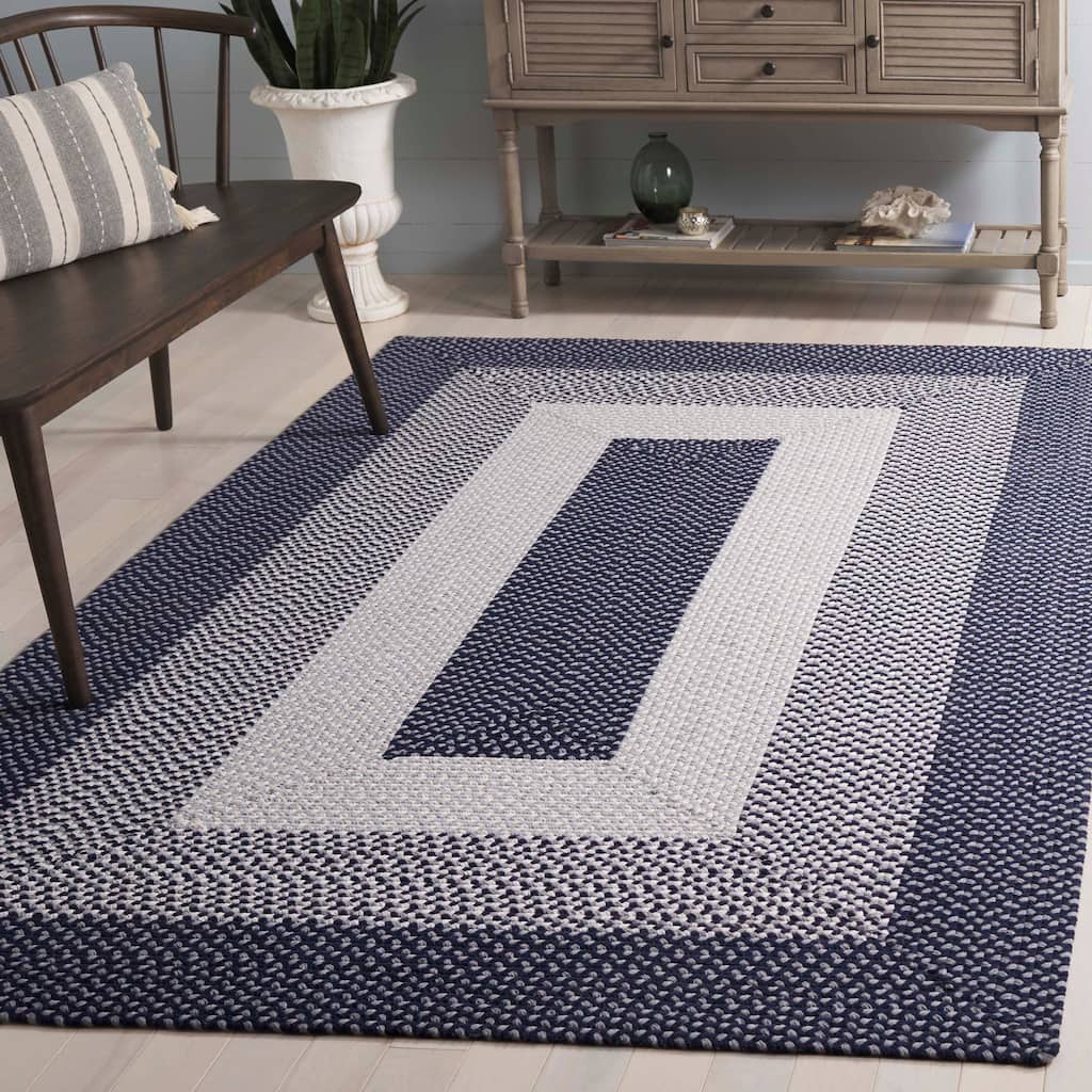 SAFAVIEH Handmade Braided Altinaj Cotton Reversible Rug