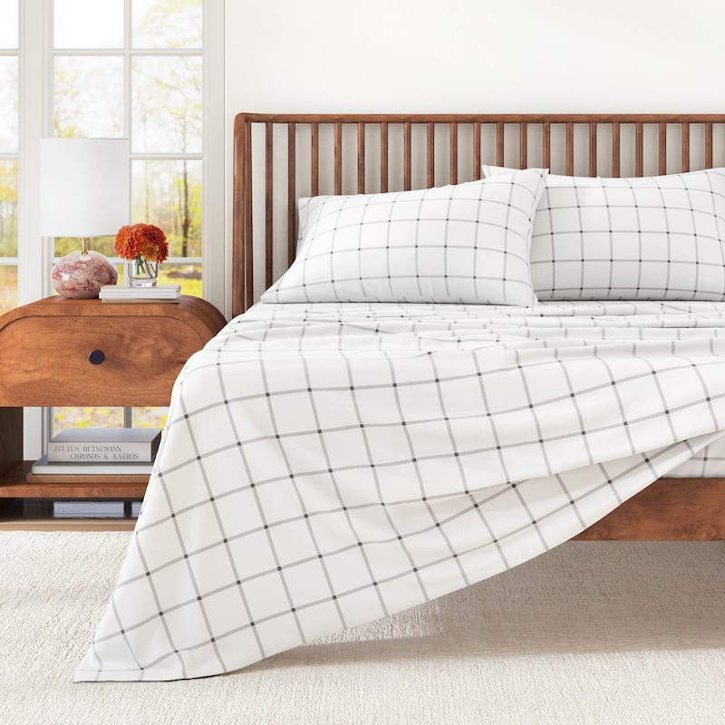 Linery & Co. Turkish Cotton Double-Brushed Printed Flannel Bed Sheet Set - California King - Windowpane - White / Grey